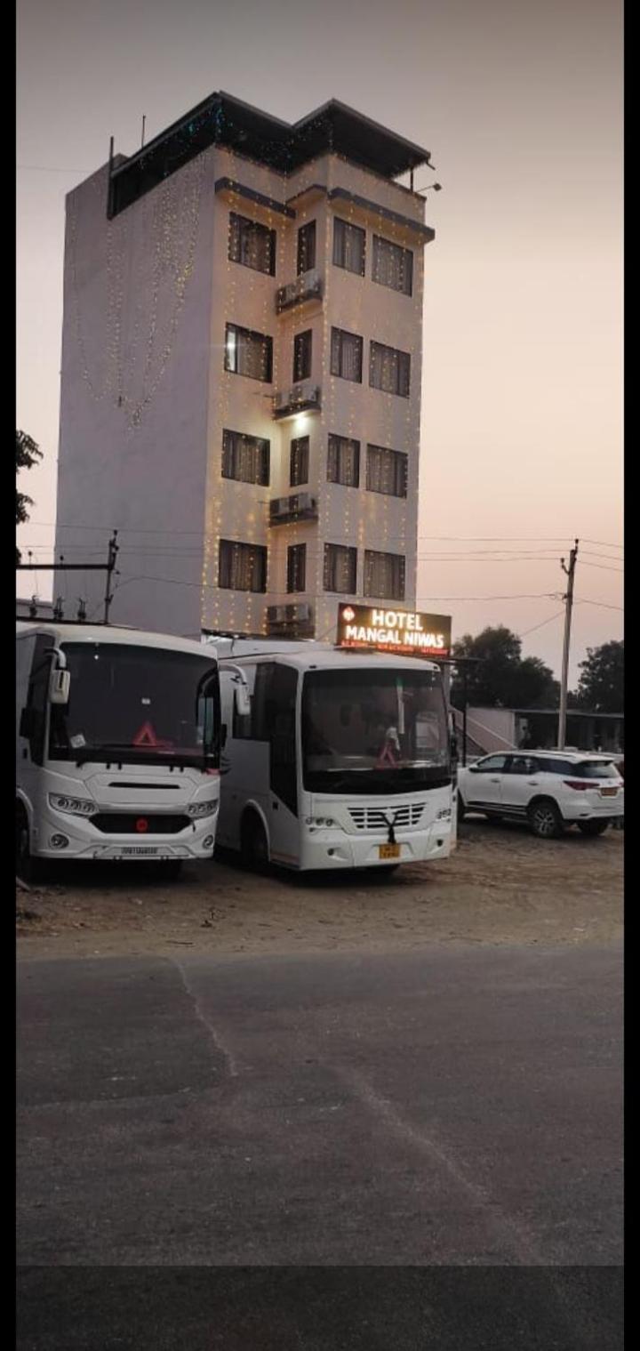 Hotel Mangal Niwas Udaipur Eksteriør billede