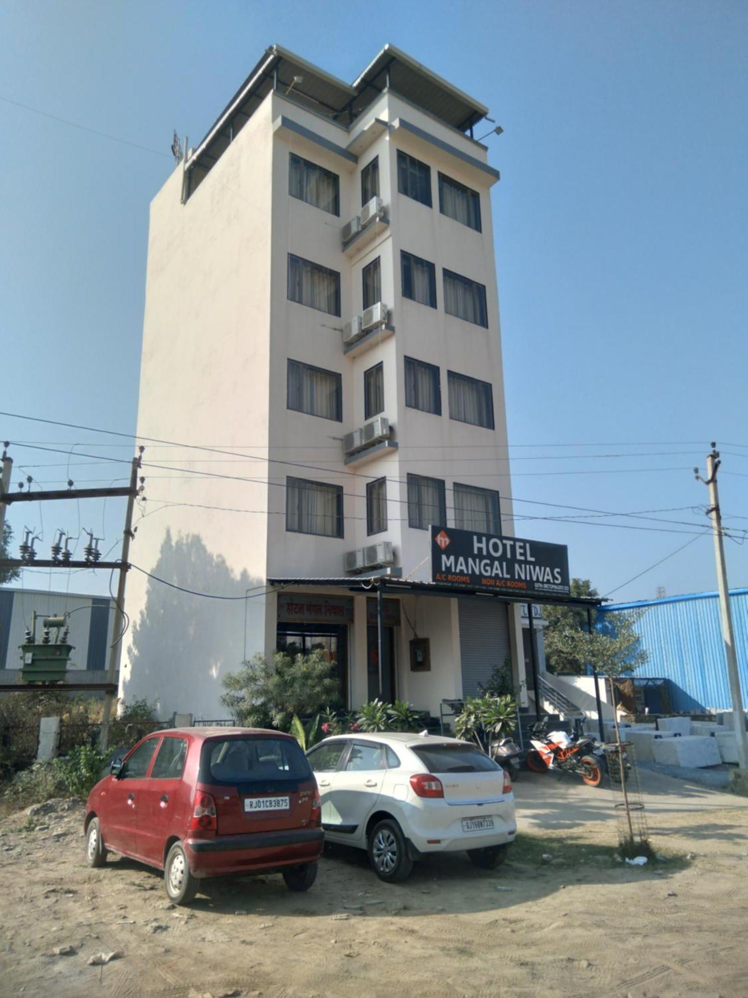 Hotel Mangal Niwas Udaipur Eksteriør billede