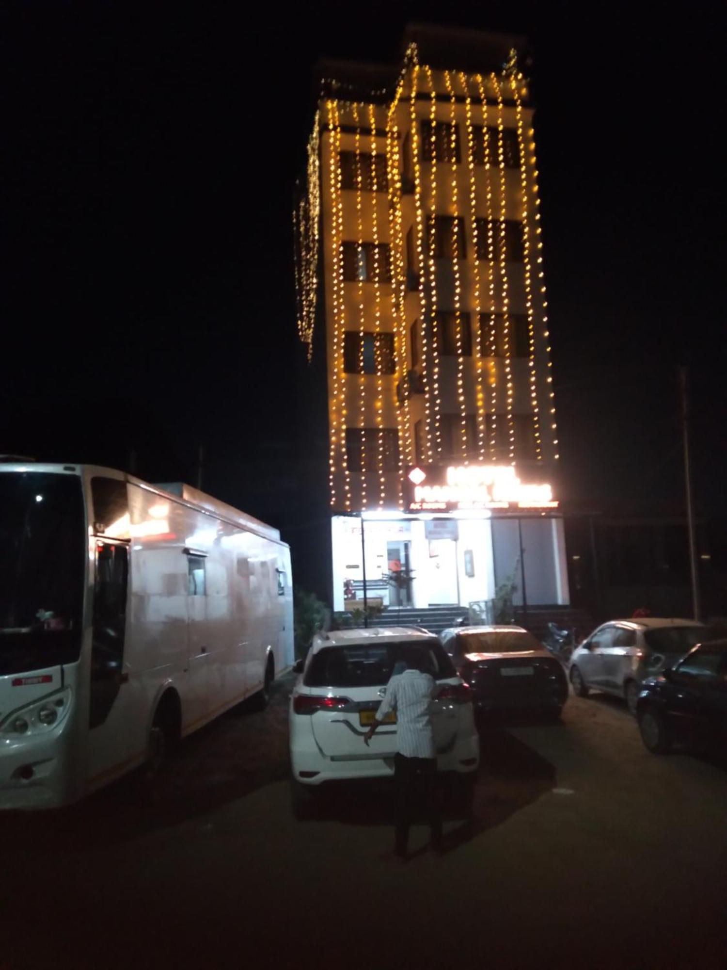 Hotel Mangal Niwas Udaipur Eksteriør billede